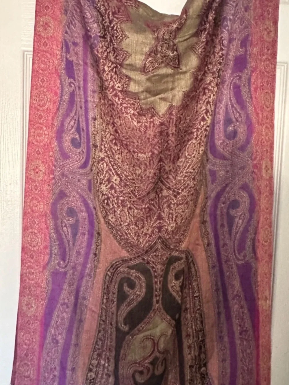 NWT~Collection Eighteen~Scarf/Wrap Pashmina~Paisley~Floral Print~”DEWBERRY”